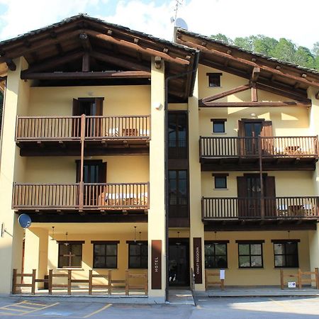 Chalet Seggiovia Pontechianale Exteriör bild