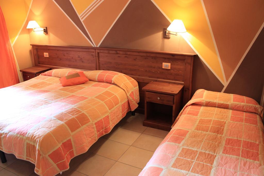 Chalet Seggiovia Pontechianale Rum bild
