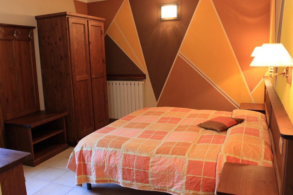 Chalet Seggiovia Pontechianale Rum bild
