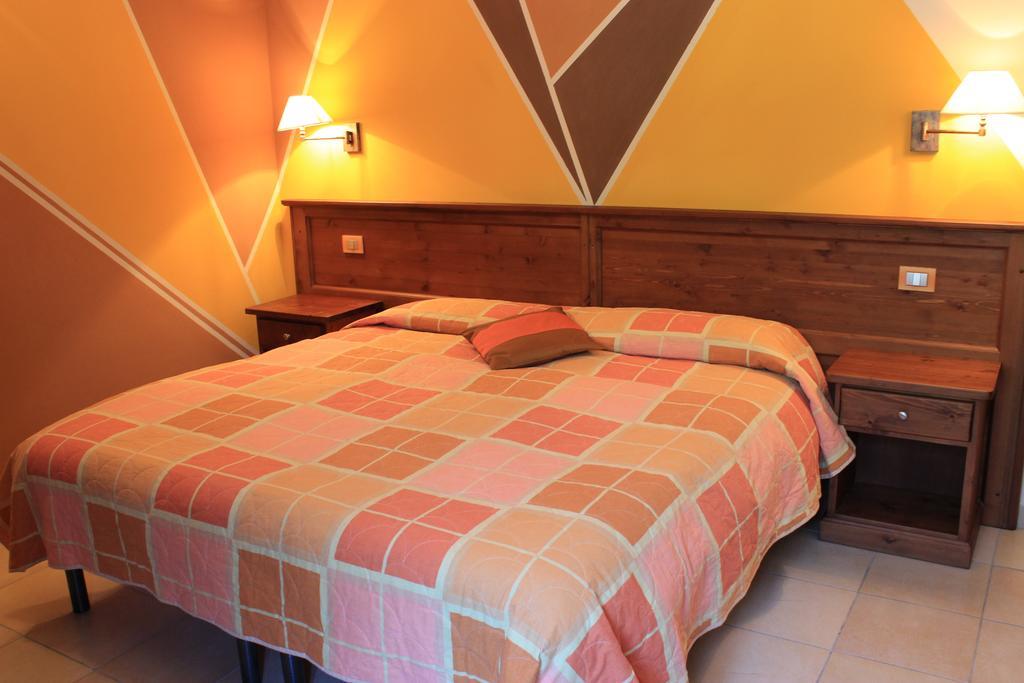 Chalet Seggiovia Pontechianale Rum bild