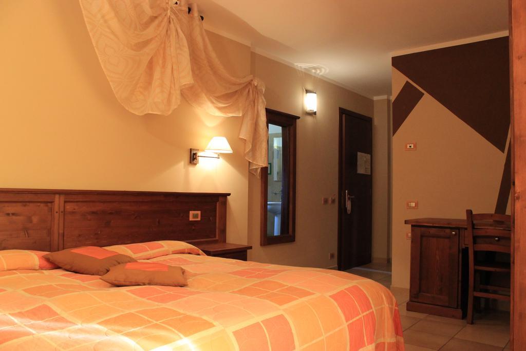 Chalet Seggiovia Pontechianale Rum bild